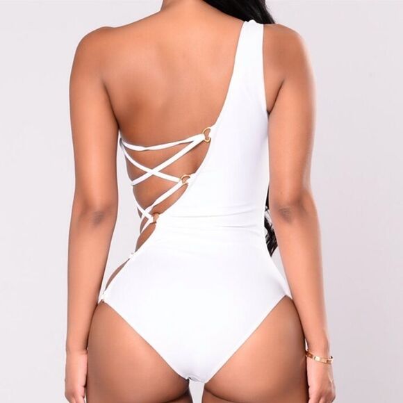 Sexy One Shoulder Side Detail Monokini Swimsuit - Picture 4 of 4